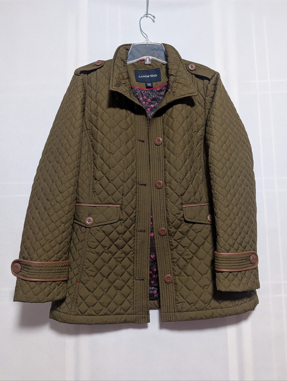 Lands' End olive green quilted barn jacket with brown trim and a floral Size Med